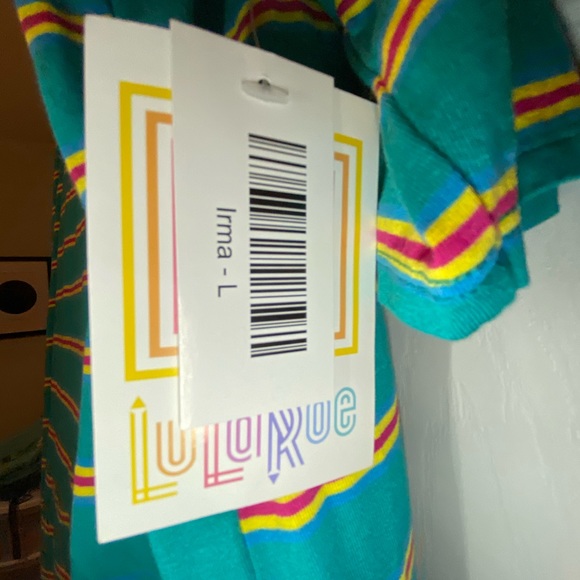 Lula Roe Irma tee - Picture 4 of 7